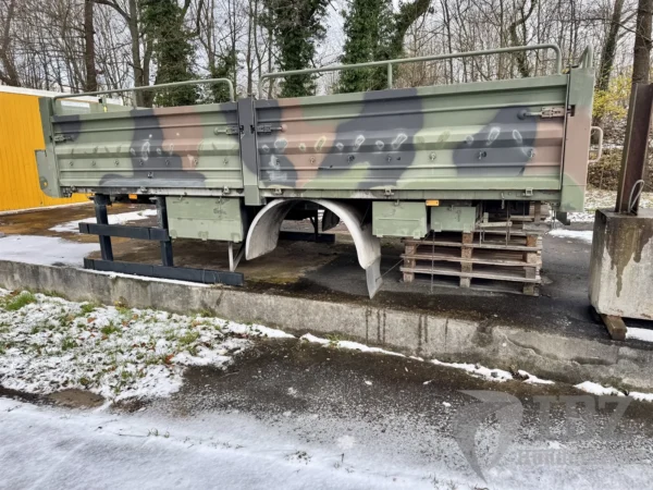 Pritschenaufbau Militär Lkw Iveco Magirus